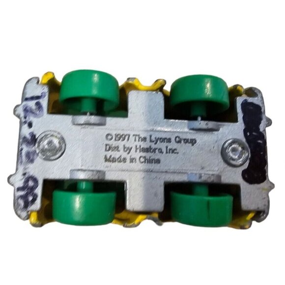 Barney Diecast Vehicles Baby Bop and BJ Fire Engine School Bus Vintage 1997 - Picture 7 of 8